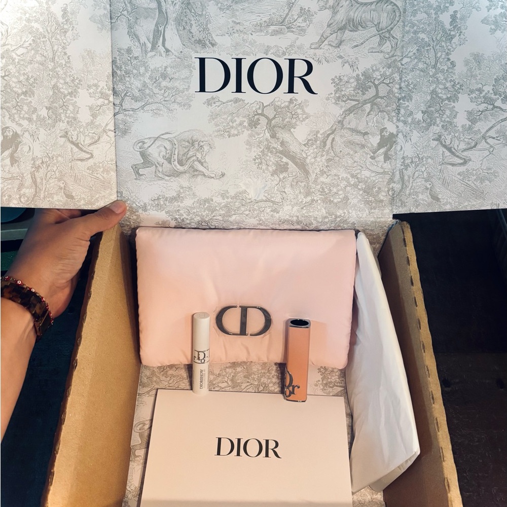 Dior Soft Pink Clutch gift set